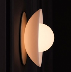 Modern decro glass shade wall sconce